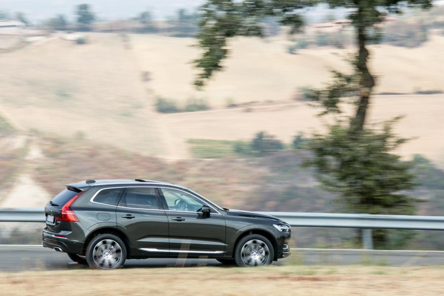  Volvo XC60 D4 Inscription 2017 года  (WW) (фото 17 из 18)